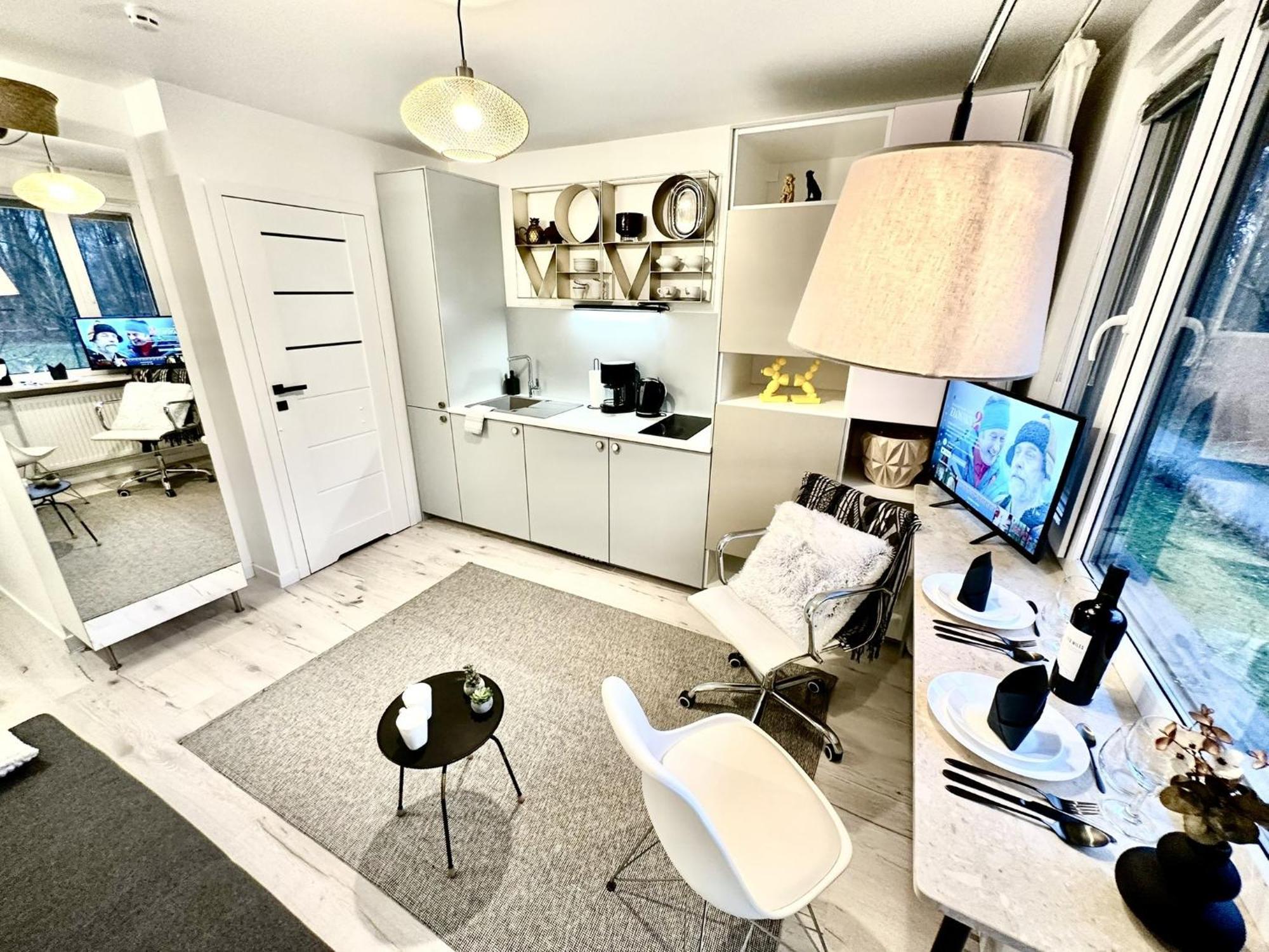 Cozy At Park Near City-center +netflix +wifi Apartment Warschau